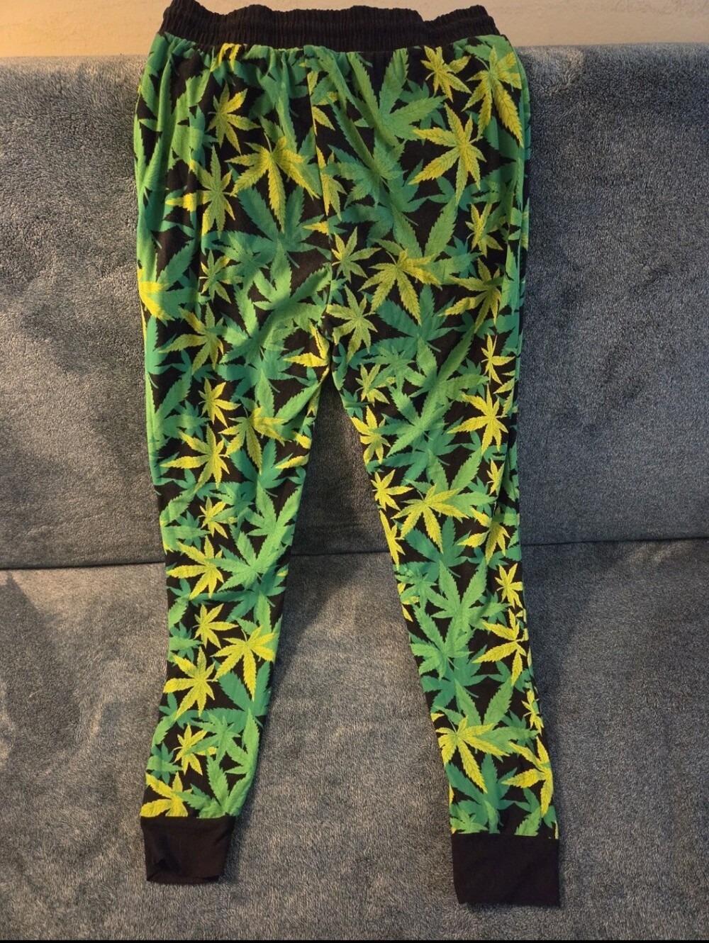 420 jogger pants - size small to medium